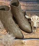 Vagabond Western Boots