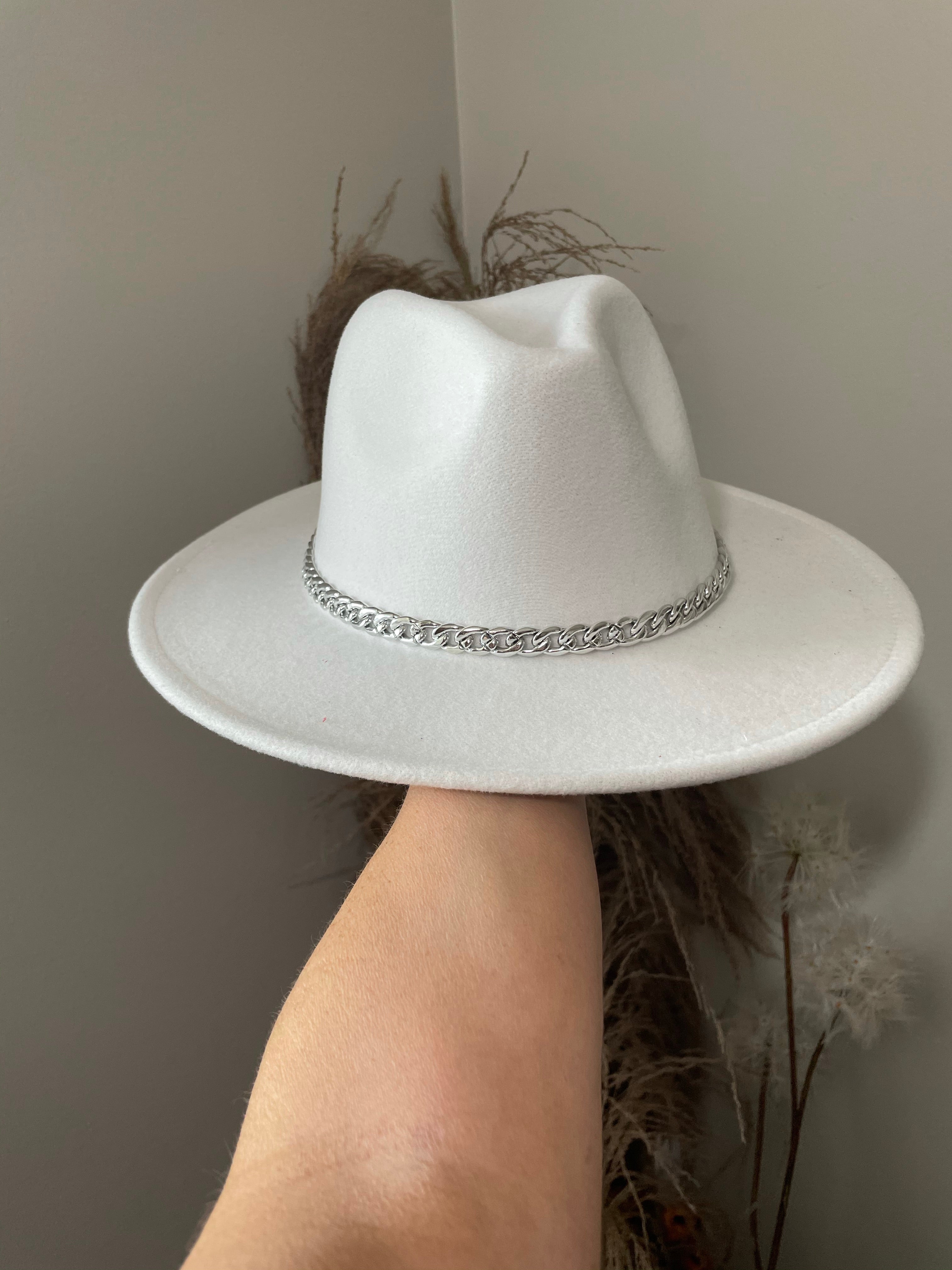 "Sedona" White Chain Hat