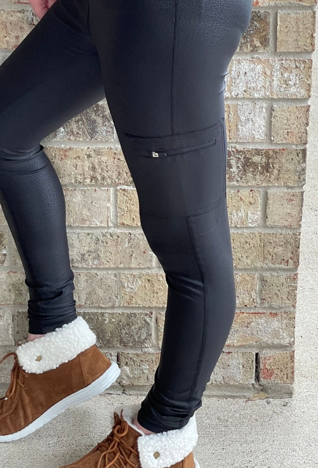 Shimmer Love Black Leggings with Zipper Pocket